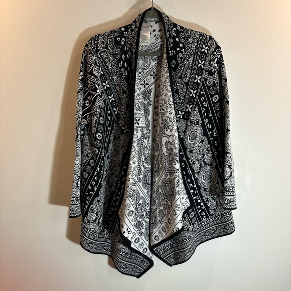 CHICO’S Sz 2 Bandana Print Pattern Asymmetrical Open Front Long Sleeve Cardigan - Picture 6 of 10